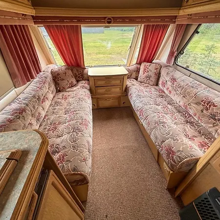 Pole Namiotowe U Jozia