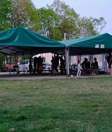 Pole Namiotowe U Jozia Campingplatz Borne Sulinowo