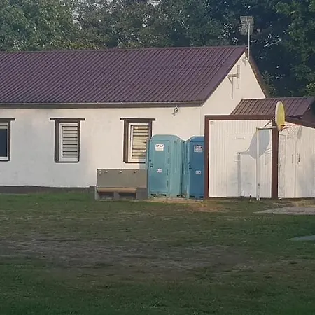 Pole Namiotowe U Jozia Campingplatz Borne Sulinowo